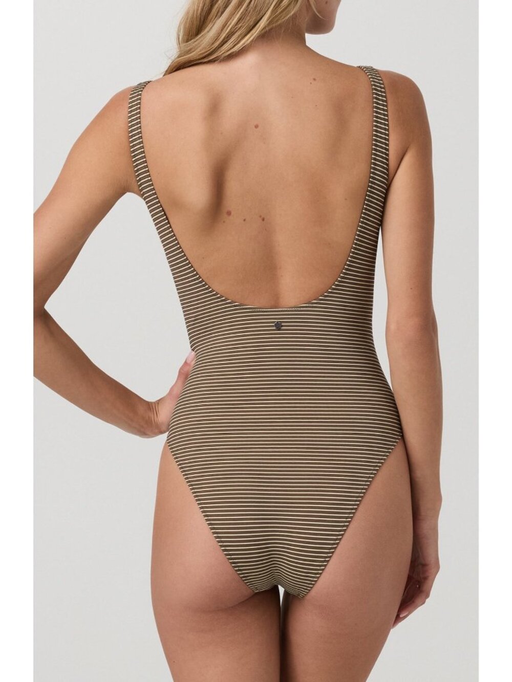 VUORI Encinitas High Cut Palmera One-Piece Swimsuit SIZE S - Picture 2 of 9